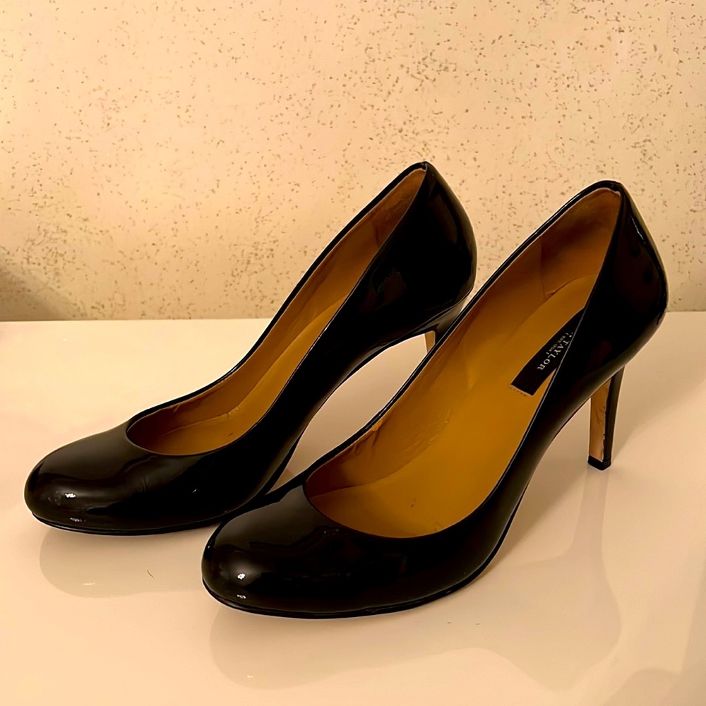 Black patent leather high heels size 7